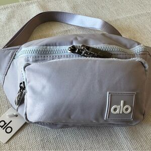 NWT! ALO Yoga Belt Bag with Minimalist Design
